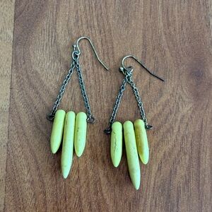 ❤️ Yellow and Gold Tone Drop Earrings